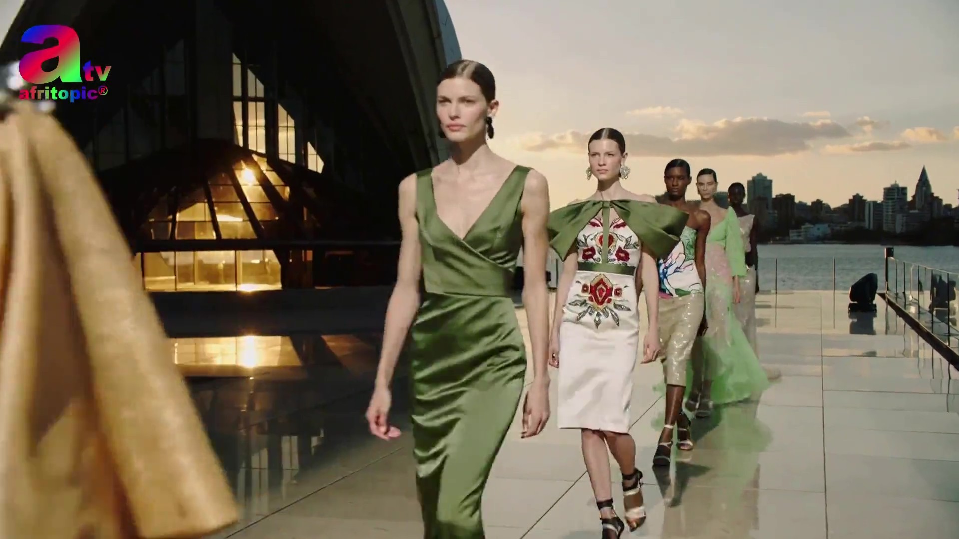 FashionShow125-poster